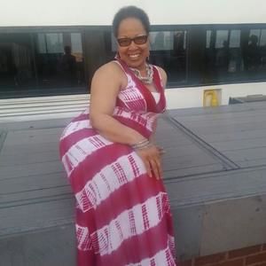 Meet your Posher, Toya